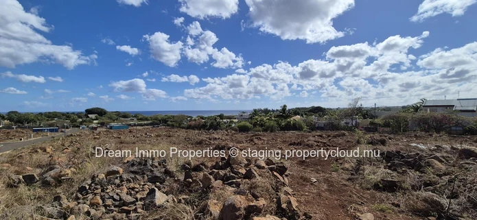 Walking Distance To The Beach! Residential Lands Very Close To The Sea In Albion – Mauritius