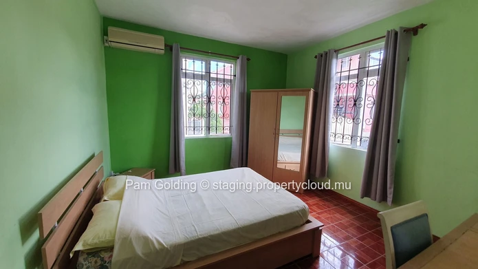 Spacious house close to the beach