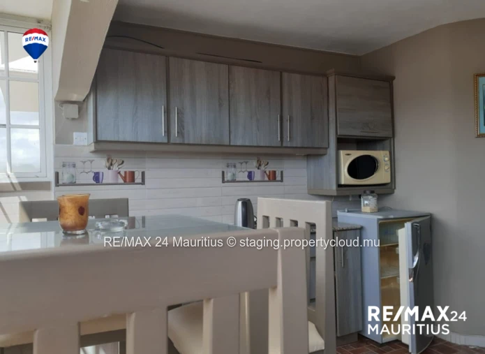 3 bedroom double story home with sea view