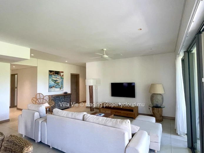Mont Choisy - Beautiful 2-bedroom en suite apartment in a secure residence, golf view