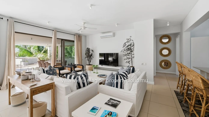 Péreybère - Magnificent 3-bedroom penthouse with large rooftop and private pool (Sole Mandate)