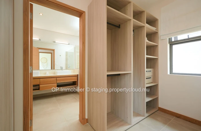 Modern 4 bedroom villa with private pool in the heart of Grand Baie