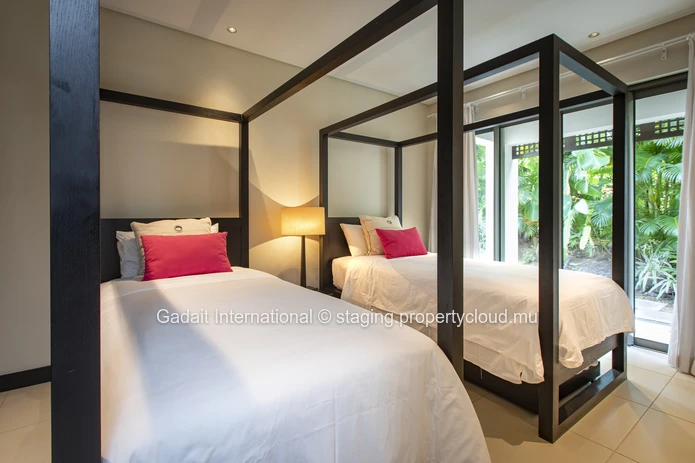 Contemporary villa with pool and tropical garden for sale | Anahita Golf & Spa Resort Beau Champ