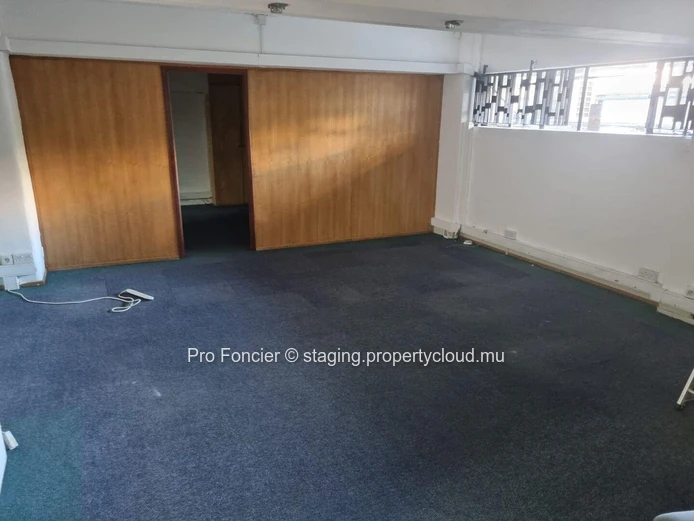 Office for rent in Port-Louis - 'Ideal Location'
