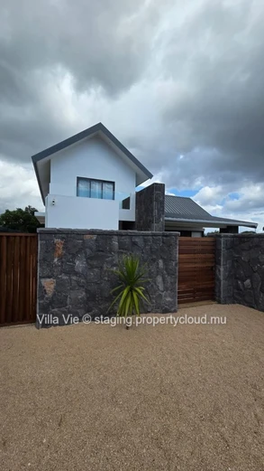 Mont Choisy  - Modern 3-Bedroom House with Pool (Sole Mandate)