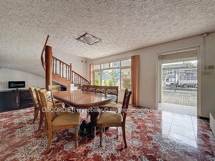 Furnished Contemporary House – Stanley Rose Hill