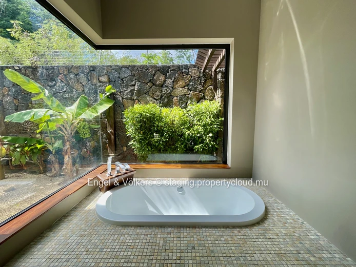 5-Bedrooms Modern Tropical & Balinese-Inspired Villa in Prime Grand Baie Location
