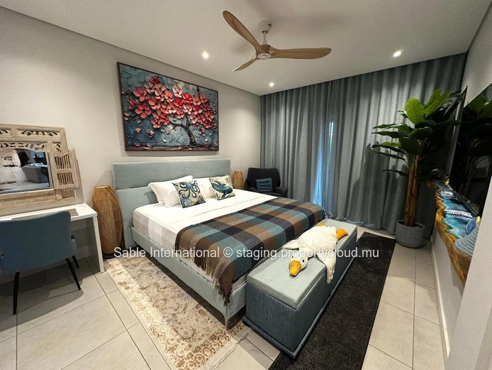 Luxury Penthouse with Sea Views & Rooftop terrace pool.