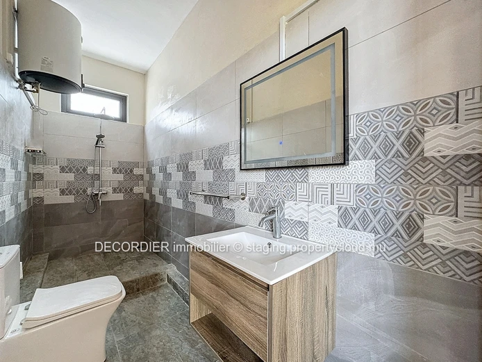 Apartment located on the 2nd floor at 5 minutes walk from the beach