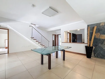 Maison de 4 Chambres