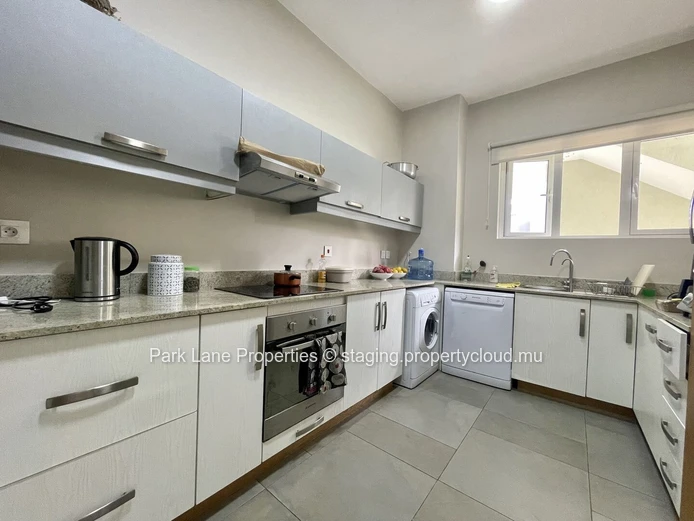 Apt Ground+2 scheme à Bain Boeuf disponible à la vente.