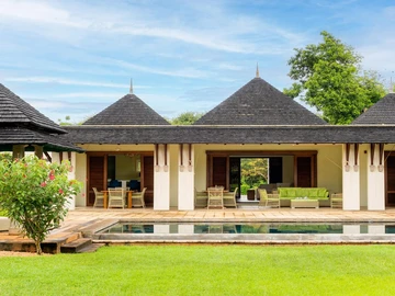 4 Bedroom Villa