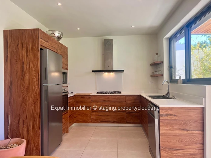 Available for sale – Modern villa with private pool in Chemin Vingt Pied – Grand Baie – Accessible only to Mauritians