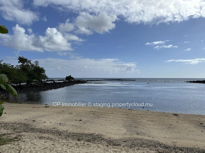 Luxury Beachfront Apartment with Pool in Trou aux Biches