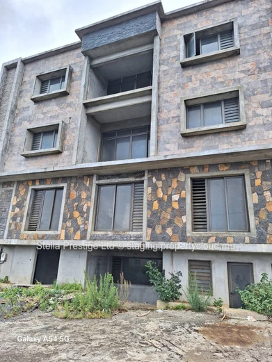 Uncompleted Tourist Residence in Souillac, Bel Ombre Area | 1250m² Living Area | Near the Access | Mountain Views | L...
