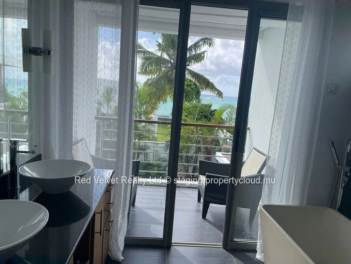  Luxurious Villa in Pointe aux Cannoniers, Mauritius 