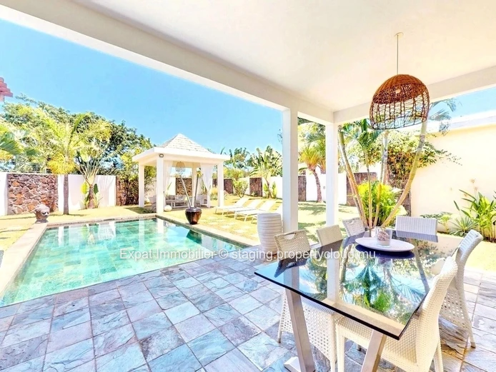 Exceptional Villa Accessible to Foreigners with Residence Permits in Grand Baie
