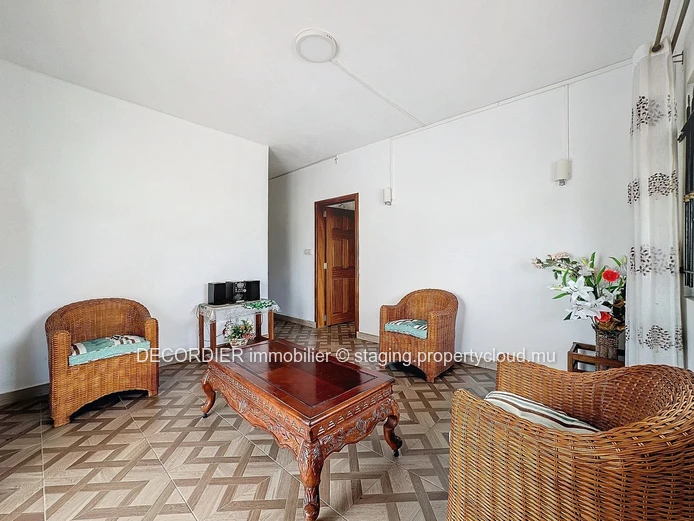 Investment opportunity: Large house in Mont Choisy