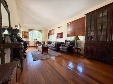 4 Bedroom Villa
