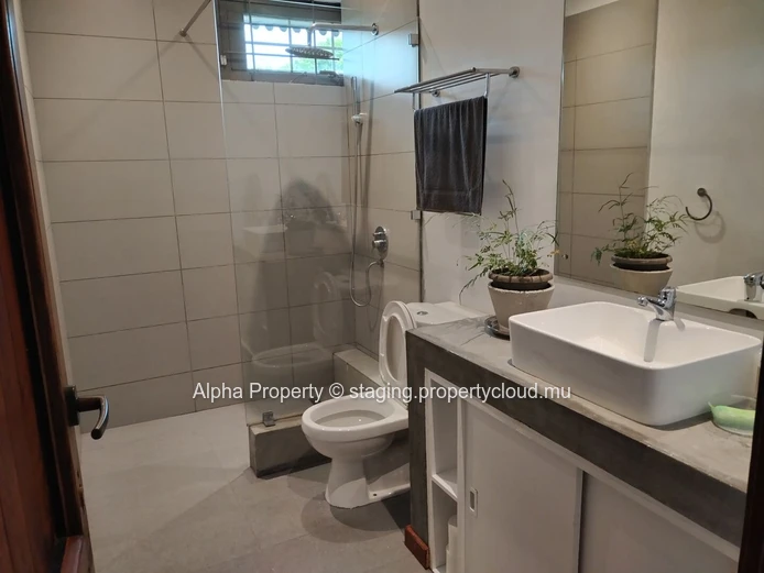 Elegant house to let at Verdun