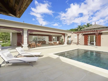 4 Bedroom Villa