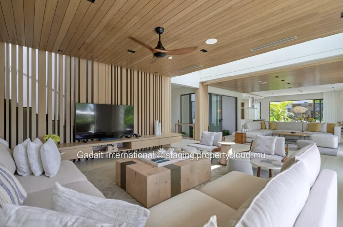 Luxury beachfront villa for sale in Mauritius – One&Only Private Homes Le Saint Géran
