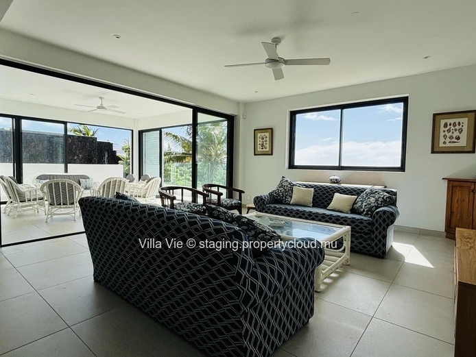 Poste Lafayette - Beautiful 3-bedroom en-suite beachfront apartment