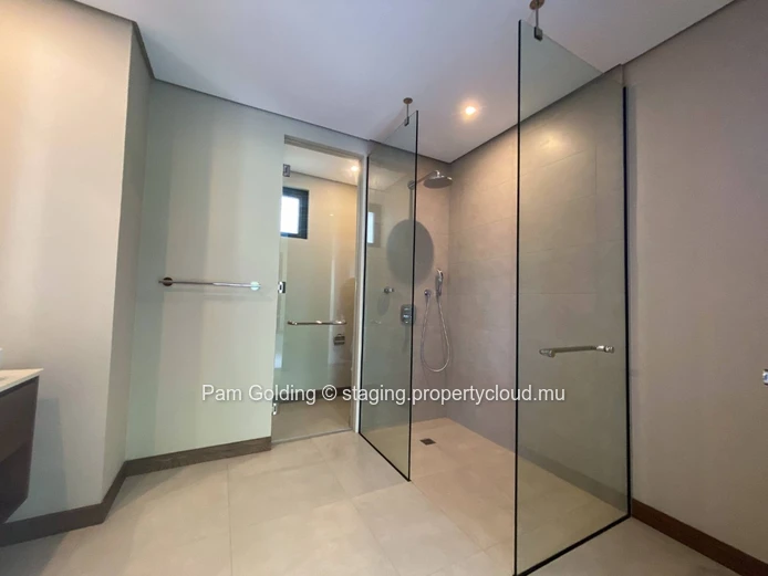 Appartement de 3 chambres en rez-de-jardin  à Pointe aux Cannoniers !
