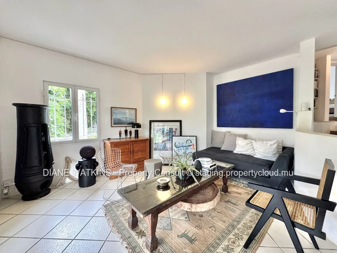 For Sale – Tranquil Family Home Overlooking the River and Mountains, Moka