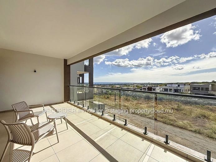 Penthouse with sea view in Albion