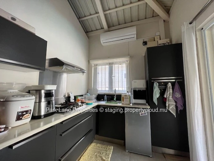 Cozy modern 3-bedroom oasis for sale in Tamarin