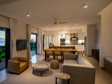 5 Bedroom Villa