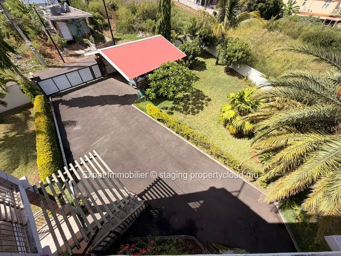 2-bedroom flat to rent, 5 minutes from the beach – Trou aux Biches