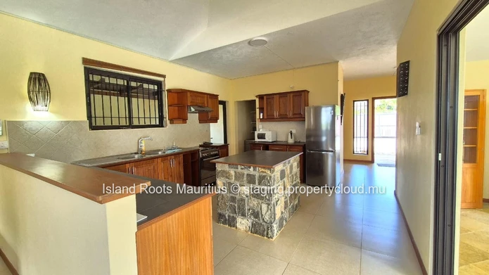 Belle Villa de 3 chambres à vendre à Hillside, Belle Vue