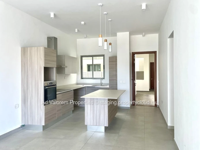 2-Bedroom Apartments – Resort-Style in Péreybère
