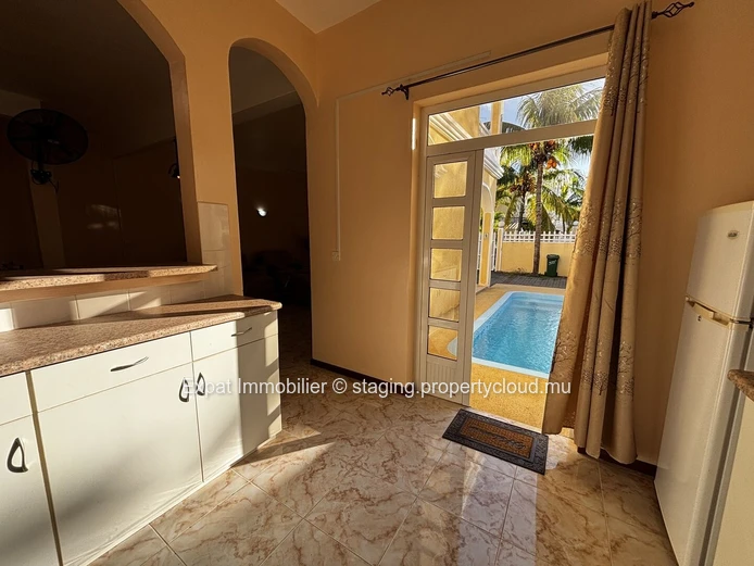 Duplex with swimming pool in a secure residential complex – Péreybère