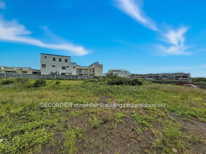 À Vendre Péreybère Terrain Résidentiel