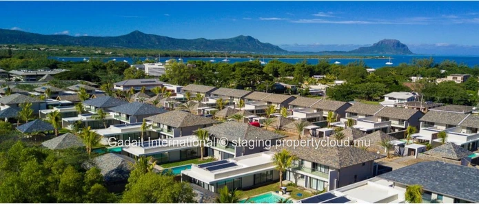 Villa de 4 chambres avec Services sur-mesure à vendre à Rivière Noire