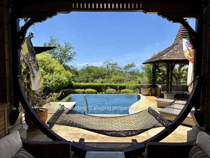 Vivre dans la Villa Valriche - entourée par la nature.