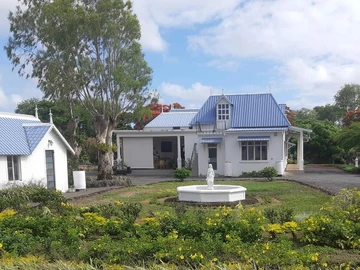 5 Bedroom Villa