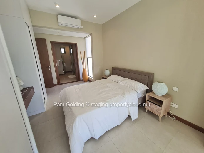 3 Bedroom penthouse Pointe aux Cannoniers 