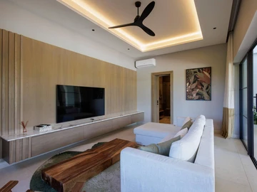 4 Bedroom Villa