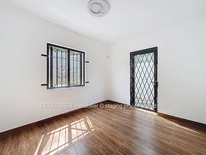 Single-Storey House with Garden – Grand Baie