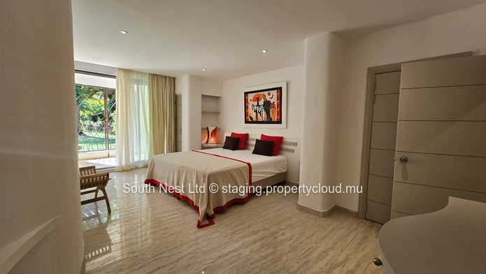 Villa of 8 bedroom at prestigious Golf Estate 