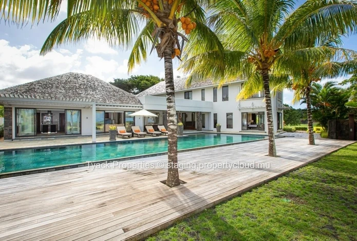 Solaia Breeze Villa – Anahita