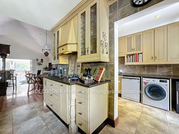 Magnificent two-storey villa located in a residence - Accessible to foreigners