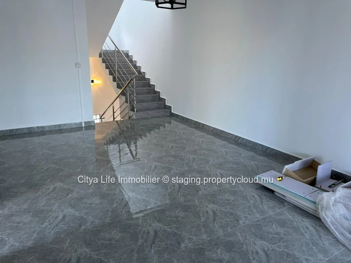 Stunning Duplex for Rent in Grand Baie – 3 Bedrooms, Private Pool