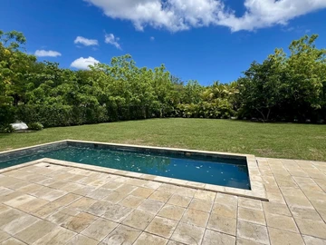 5 Bedroom Villa