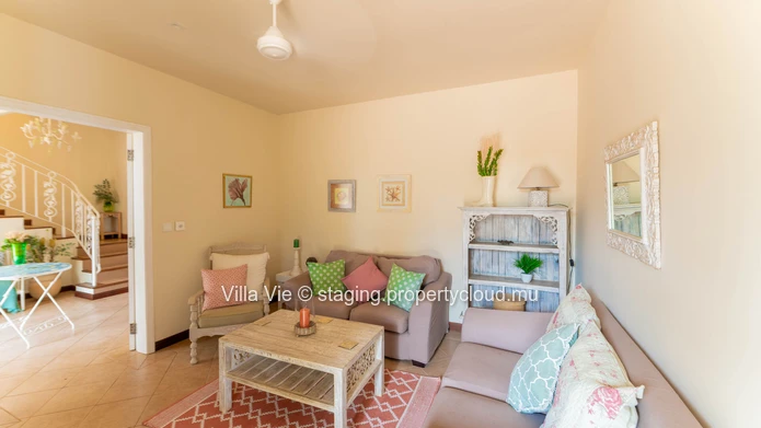 Beau Plan - Spacious 5-bedroom colonial house with swimming pool and big garden