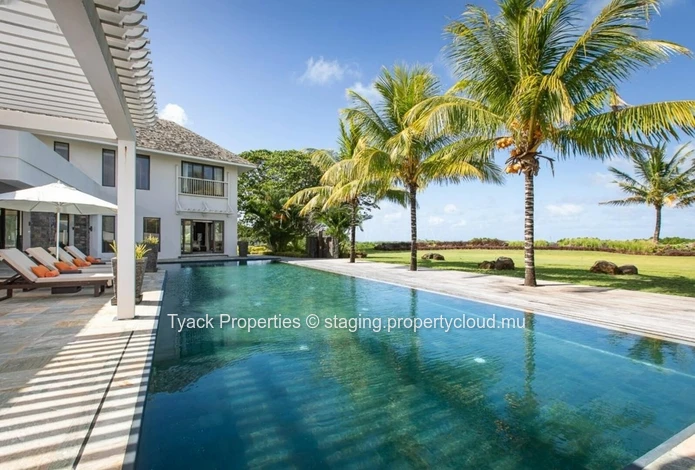 Solaia Breeze Villa – Anahita